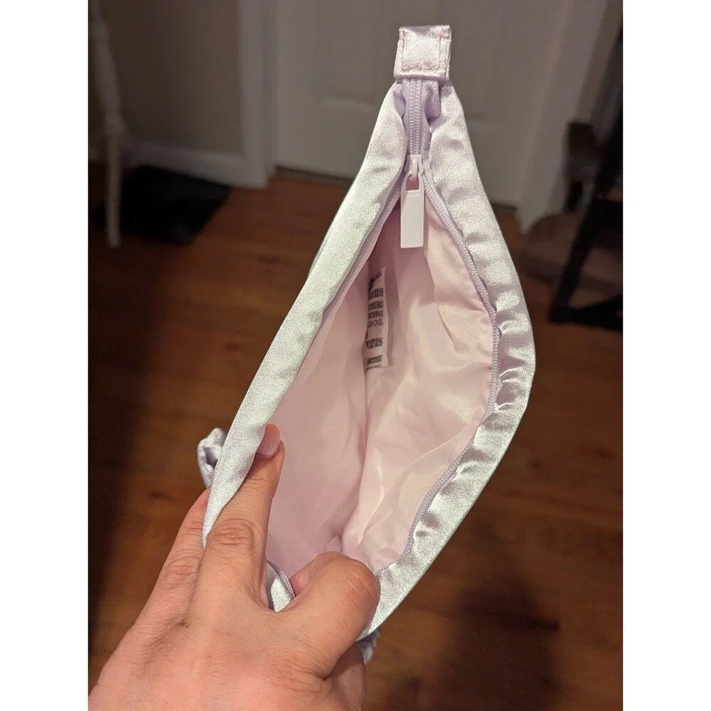 Kate Spade Light Purple Lilac‎ Satin Sleep Rest Spa Eye Mask and Carrying Pouch